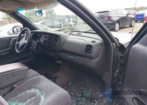 1998 Dodge Dakota Slt/Sport из США, поврежденный, VIN 1B7FL26X1WS735133